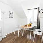 1Br Upper Marais & Pompidou Flat * Παρίσι